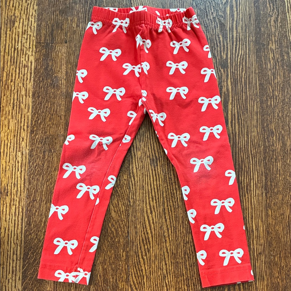 Hanna Andersson Red Leggings with White Bow Print